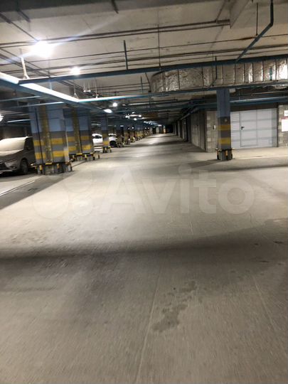 Машиноместо, 14 м²