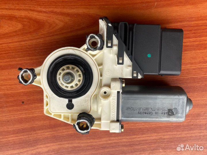 Мотор стеклоподъемника Vw Golf 5 BKC 2005