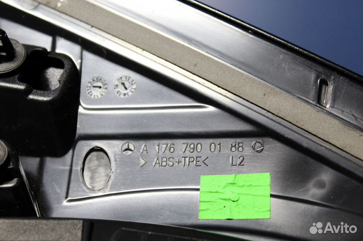 Спойлер двери багажника левый Mercedes A-klasse W1