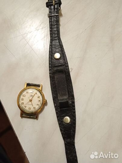 Наручные часы