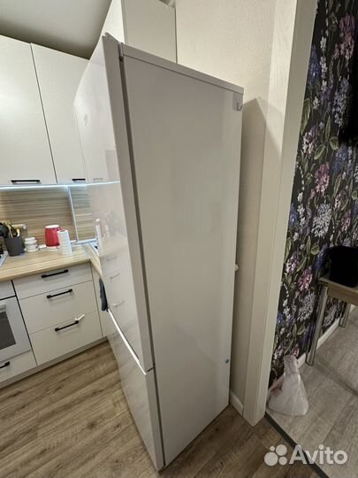 Холодильник beko