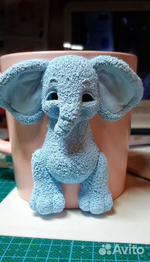 Кружка мужская со слоником из полимерной глины