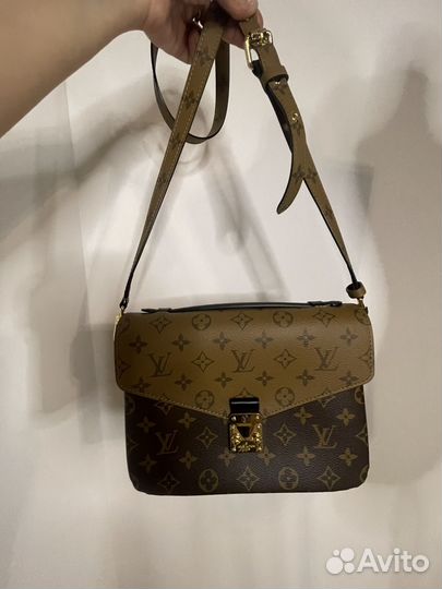 Сумка Louis Vuitton pochette metis