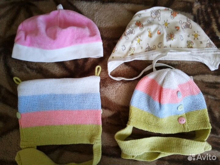 Шапочки, нагрудники, одежда