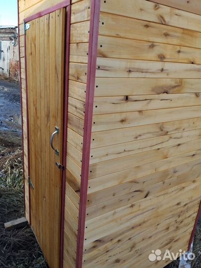 Дачный туалет деревянный