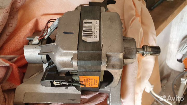 Мотор на стиральную машину