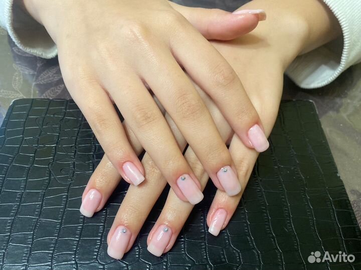 Маникюр на дому