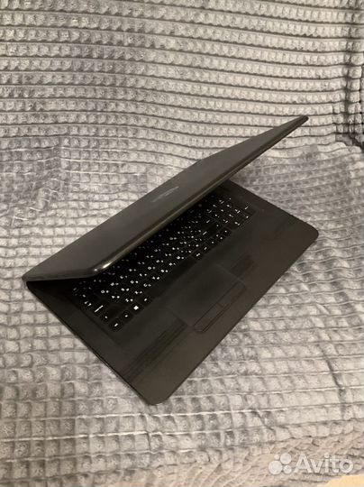 Быстрый ноутбук HP I5 7200u SSD512