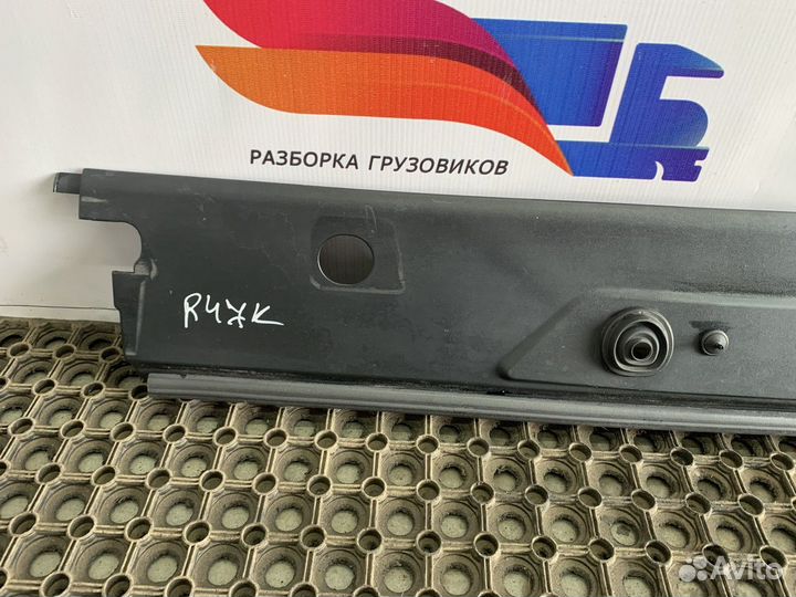 Жабо левое Renault T