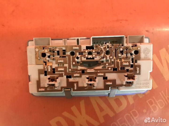 Плафон лампа салона Opel Astra J хэтчбек A16XER