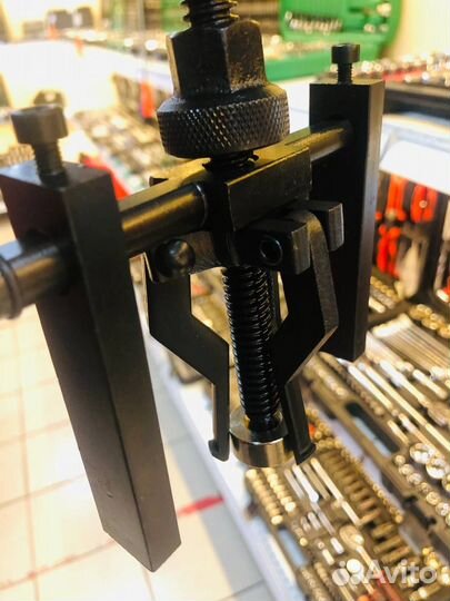 Съемник подшипников с внутренним захватом rockforc