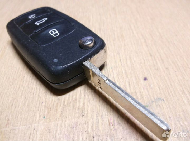 5K0 837 202 AD выкидной ключ VW Polo 3 кнопки