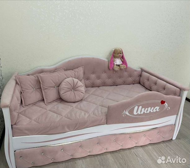 Новые кроватки с каретной стяжкой для девочек