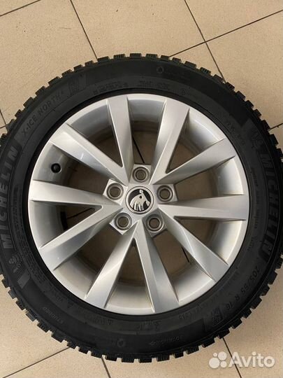 Michelin X-Ice North 4 205/55 R16 зима шип Octavia