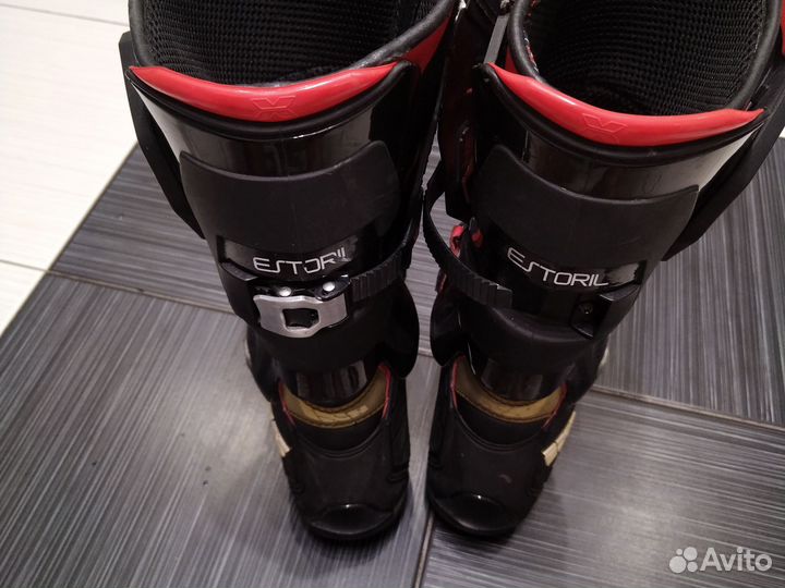 Мотоботы дорожные IXS