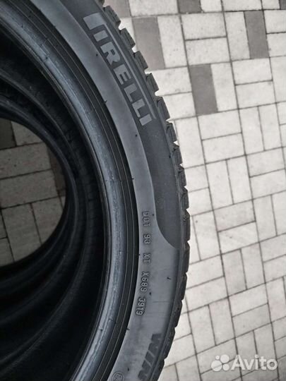 Bridgestone Blizzak LM-005 195/55 R20