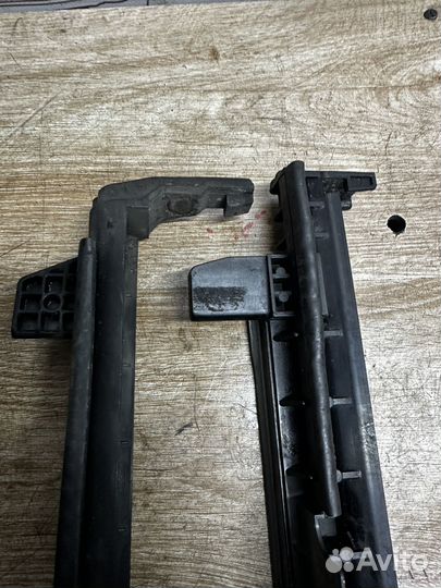 Крепление радиатора кондиционера мерседес w212