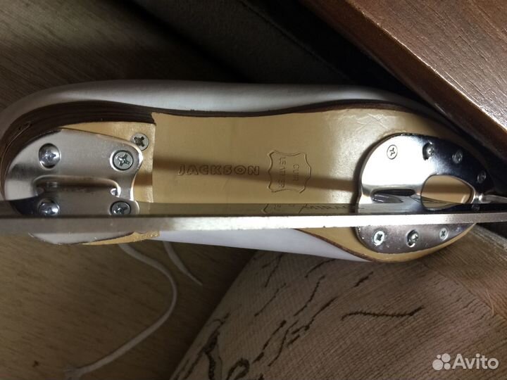 Фигурные коньки jackson elle