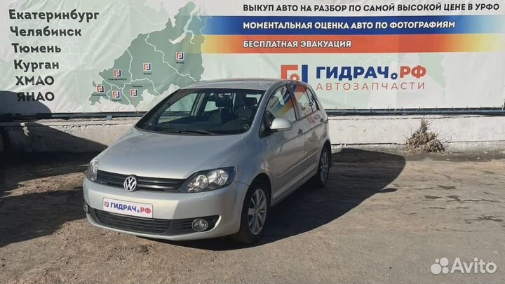 Обшивка стойки задней левой верхняя Volkswagen Golf Plus (Mk5) 5M0867287GY20