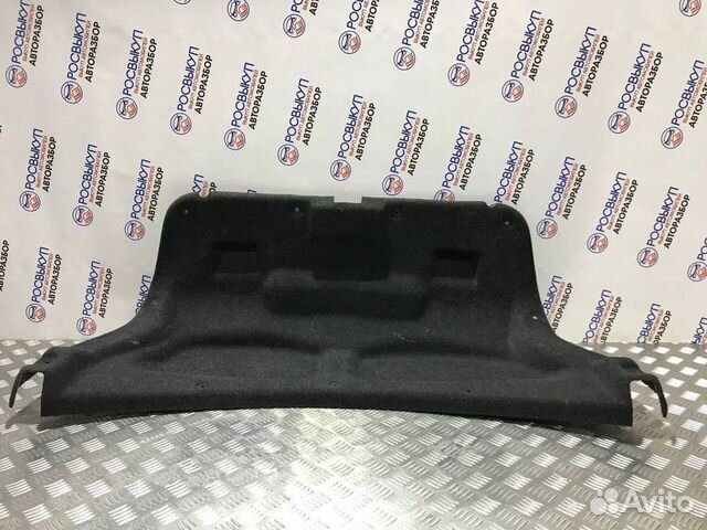 Обшивка крышки багажника Toyota Avensis 2 T250