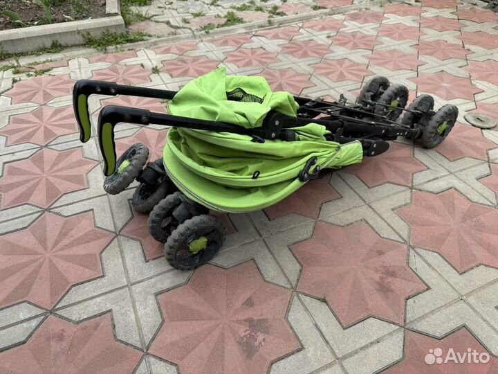 Прогулочная коляска трость
