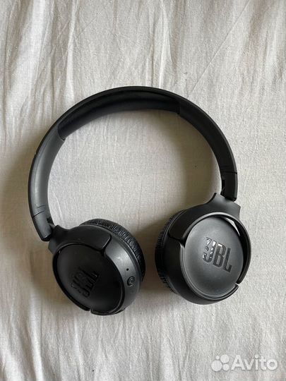 Беспроводные наушники jbl tune 590