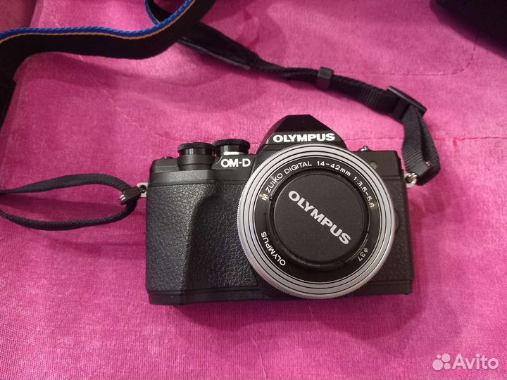 Фотоаппарат Olympus OM-D E-M10 Mark III