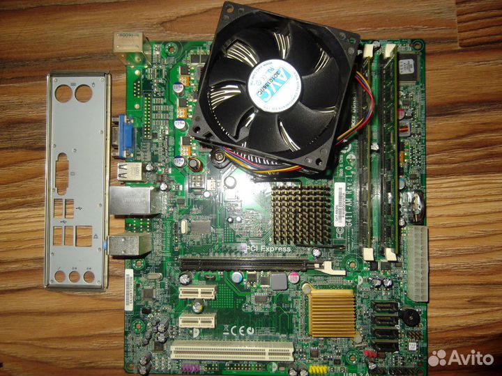 Комплект 4 ядра, 4гб ддр3, мать 775 + кулер