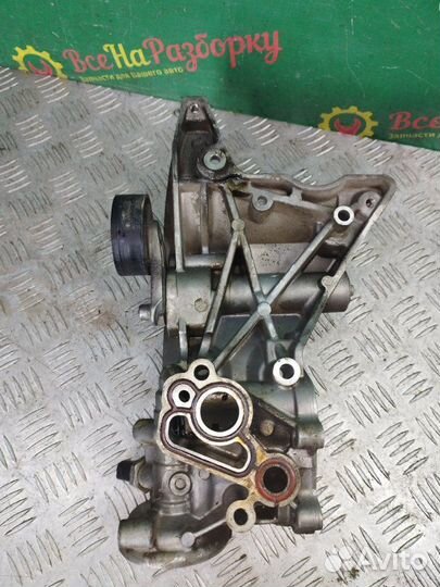 Кронштейн генератора Volkswagen Tiguan внедорожник