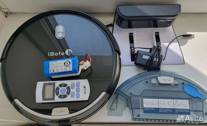 Робот пылесос на запчасти iBoto SMART X615GW aqua