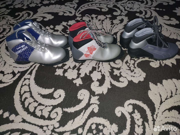 Лыжные ботинки