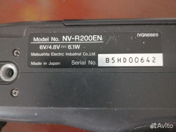 Видеокамера Panasonic NV - R200