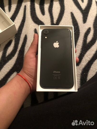 iPhone Xr, 64 ГБ
