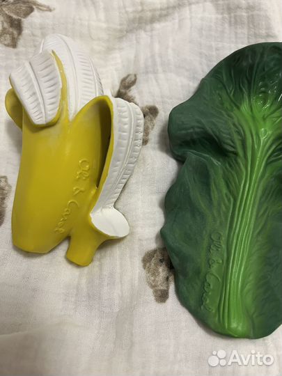 Прорезыватели oli and carol