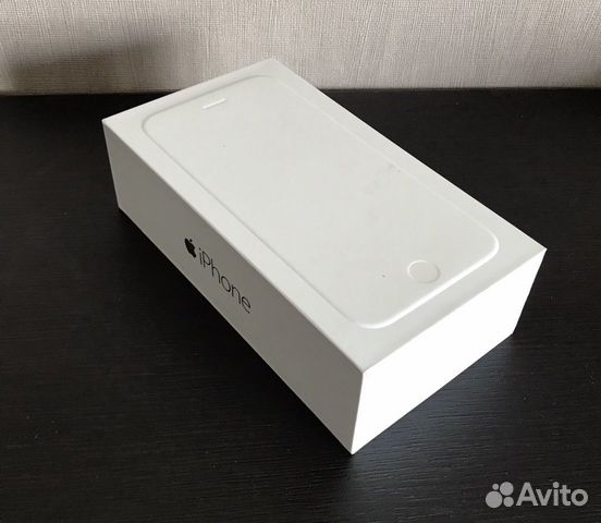 Коробка для iPhone 6 и скрепка для слота в подарок