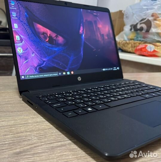 HP Ryzen 3 3250U/FullHD/IPS/8/256 SSD