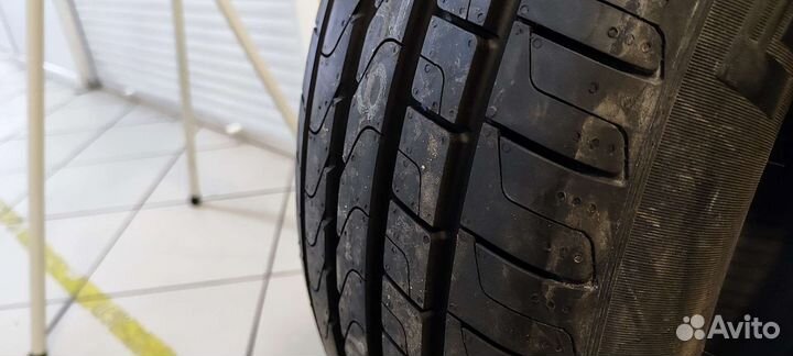 Pirelli Cinturato P7 ECO 215/55 R17 94V