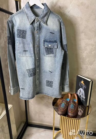 Джинсовая рубашка