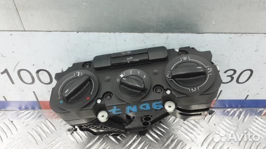 Блок управления печки и климат-контроля volkswagen