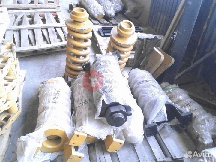 Натяжитель гусеницы Komatsu PC400-8208-30-74140