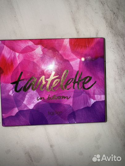 Палетка tarte in bloom