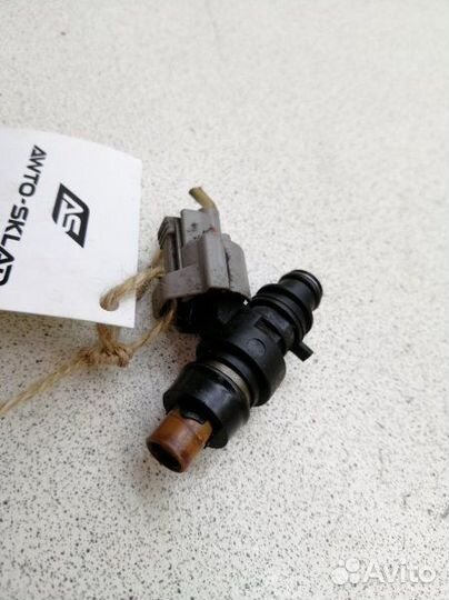 Форсунка топливная Subaru Impreza GDC EJ154