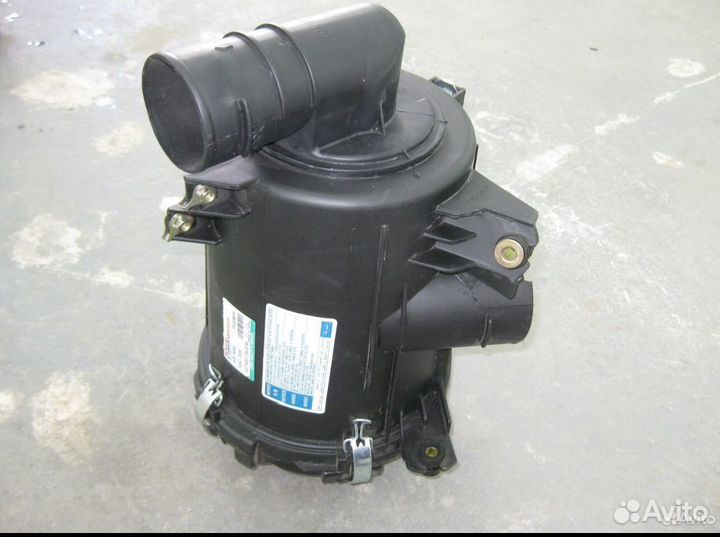 Корпус воздушного фильтра Toyota heis