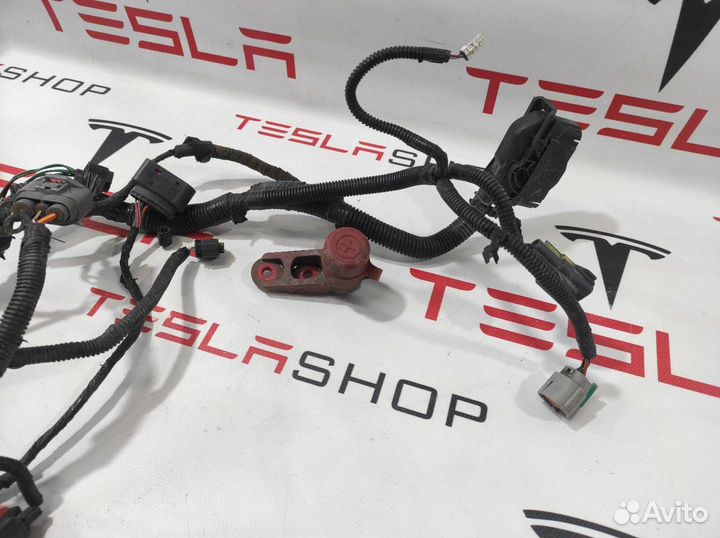 Электропроводка передняя подкапотная Tesla Model S