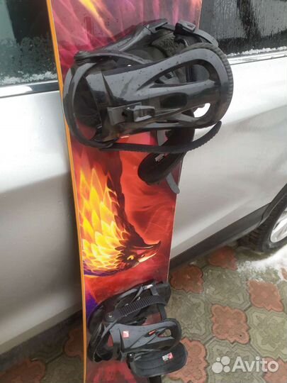 Доска для сноуборда и ботинки black faire