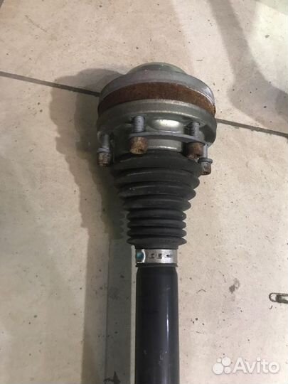 Привод передний правый Audi A4 cdnf 2010