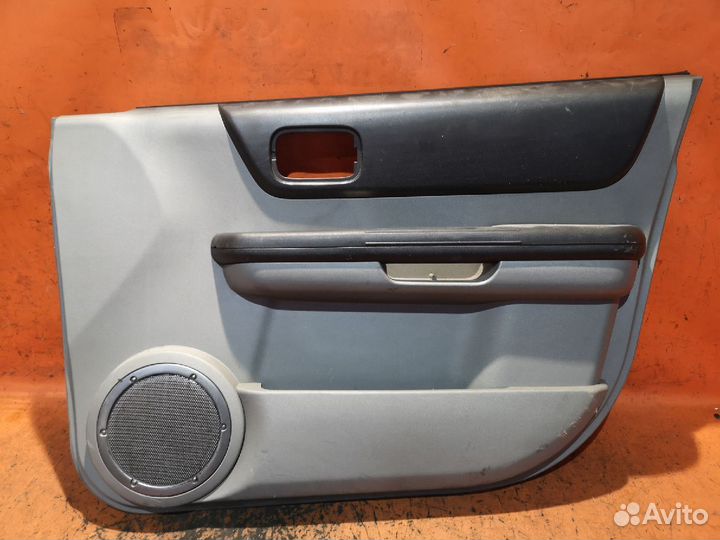 Обшивка двери Nissan X-Trail NT30
