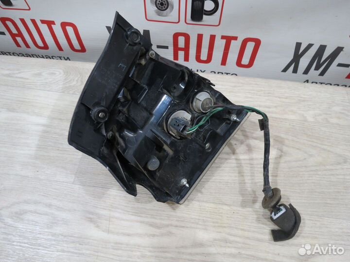 Фонарь задний правый Mitsubishi Outlander XL