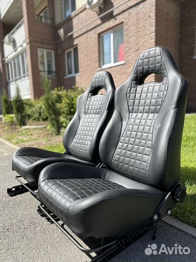 Сиденья на ниву Recaro Sport