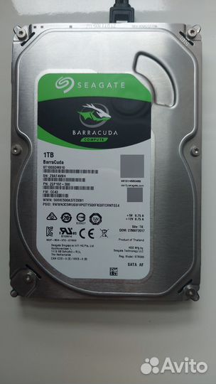 1 тб Жесткий диск Seagate BarraCuda ST1000DM010